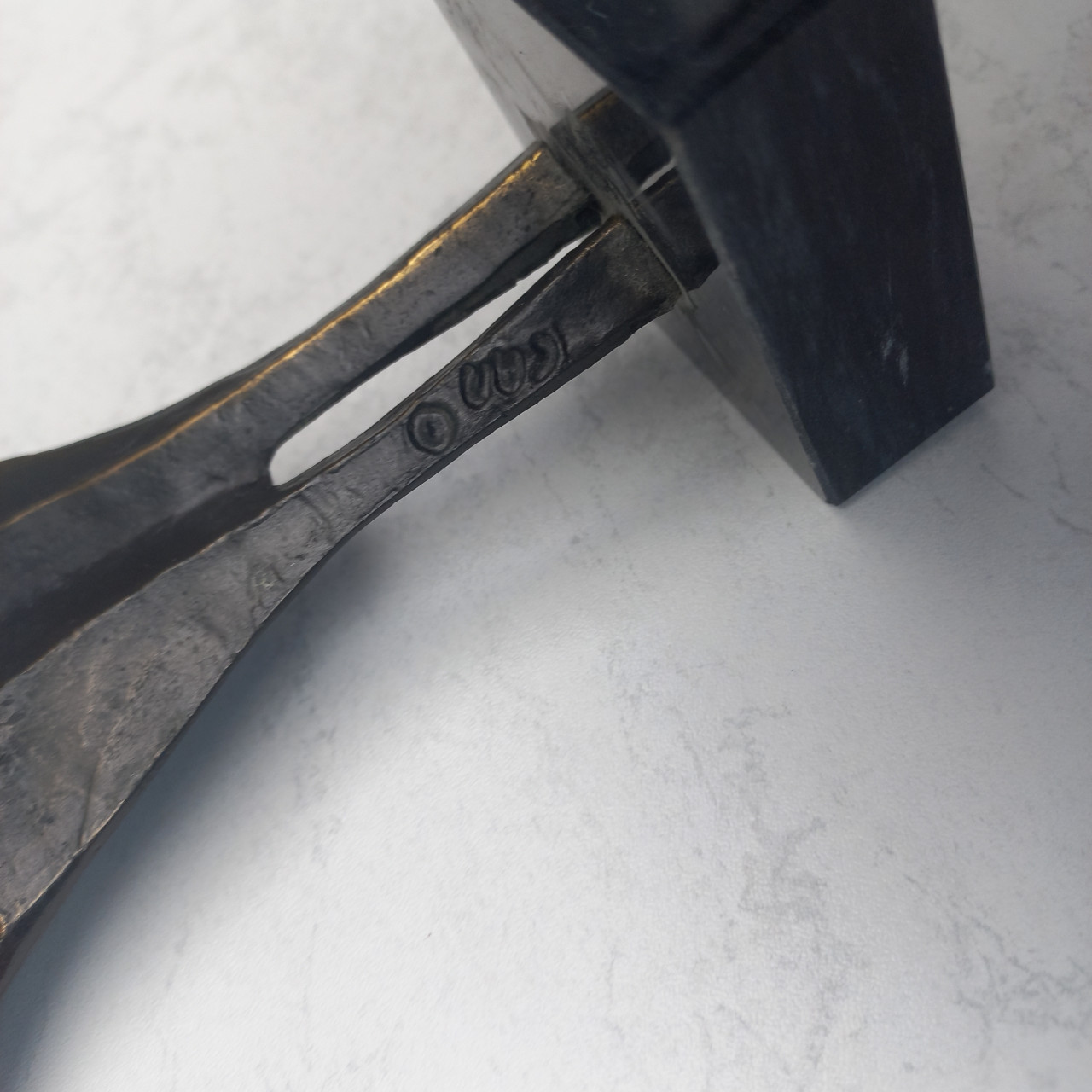 Brons legering beeldje staande figuren Ammerlaan
