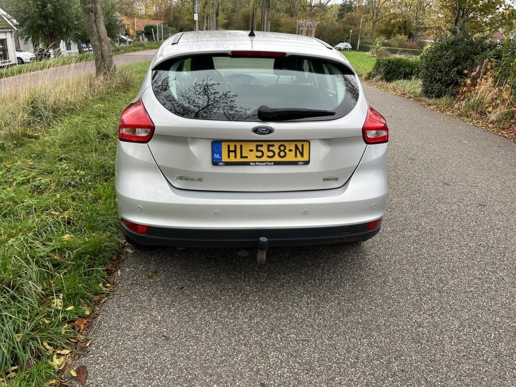 Ford Focus 1.0 titanium edition