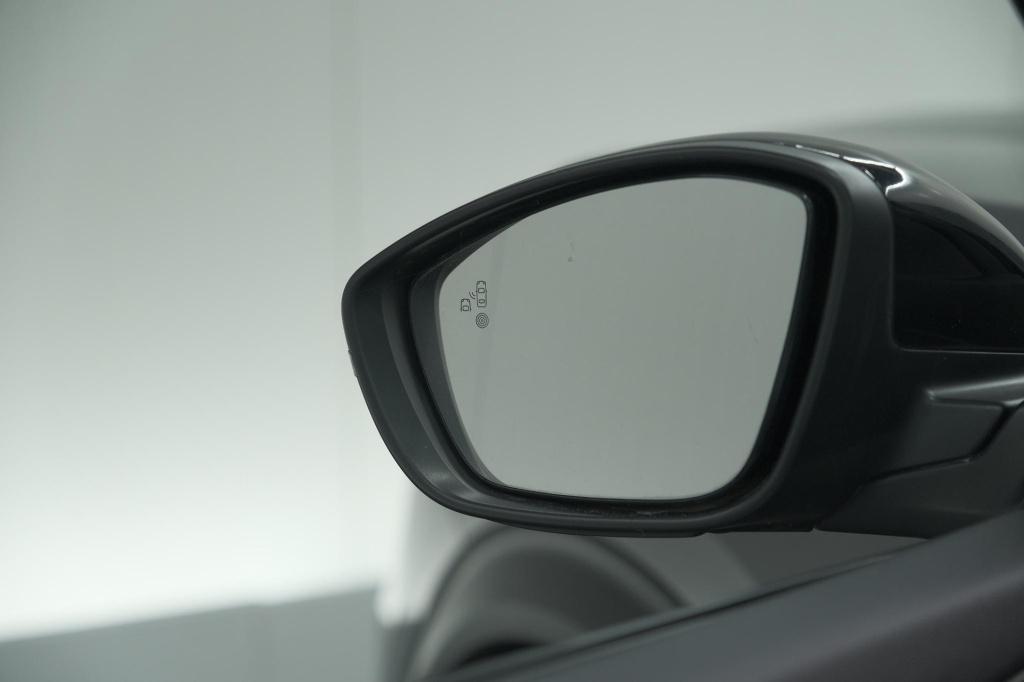 Peugeot 2008 puretech 130 gt pack | leer-pakket | dodehoekdetectie | camera