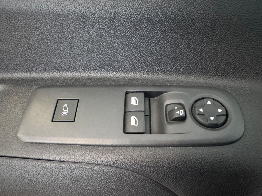 Peugeot Partner 1.6 bluehdi premium long