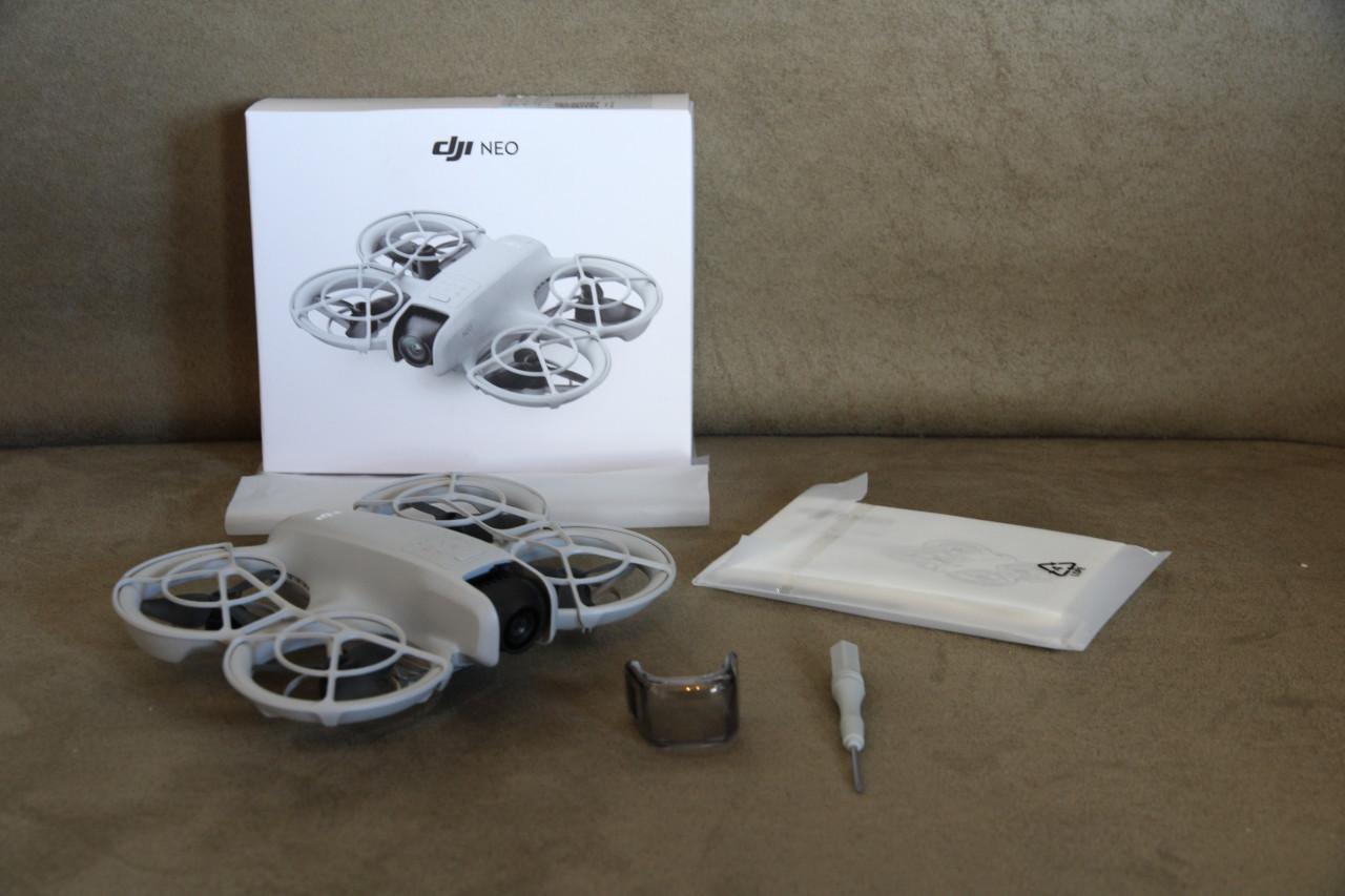 DJI Neo drone