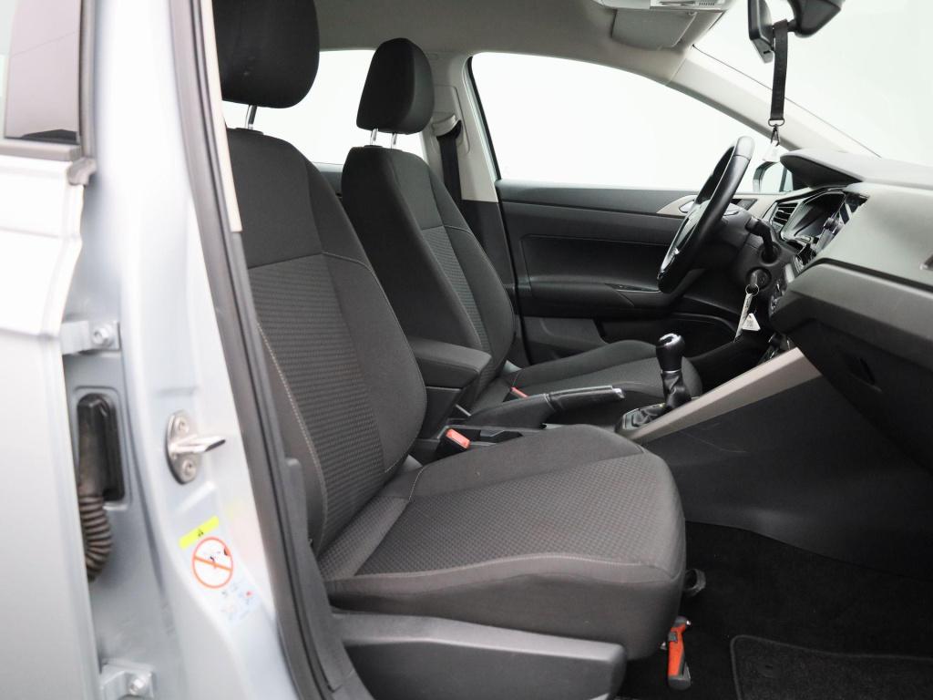 Volkswagen Polo 1.0 tsi comfortline business | parkeer sensoren | navigatie