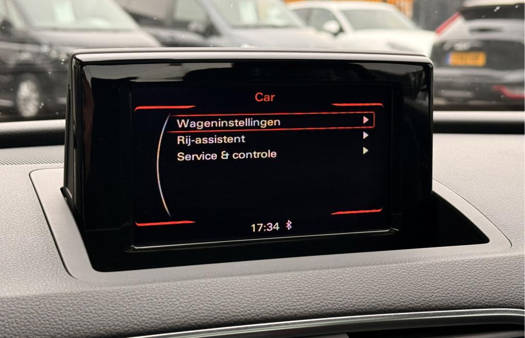 Audi Q3 2.0 tfsi quattro | pano | navi | led | stoelverwarming | bluetooth 