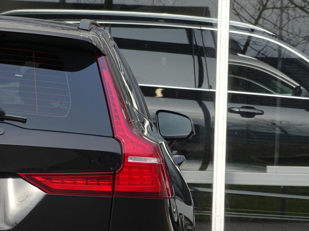 Volvo V60 2.0 b3 momentum advantage | led | stoel-stuurverwarming