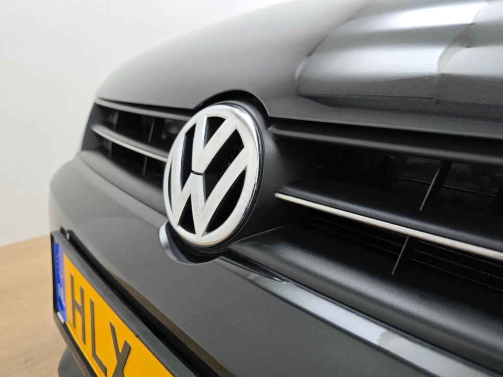 Volkswagen Polo occasion 1.2 tsi highline met cruisecontrol en 5 deurs zwar