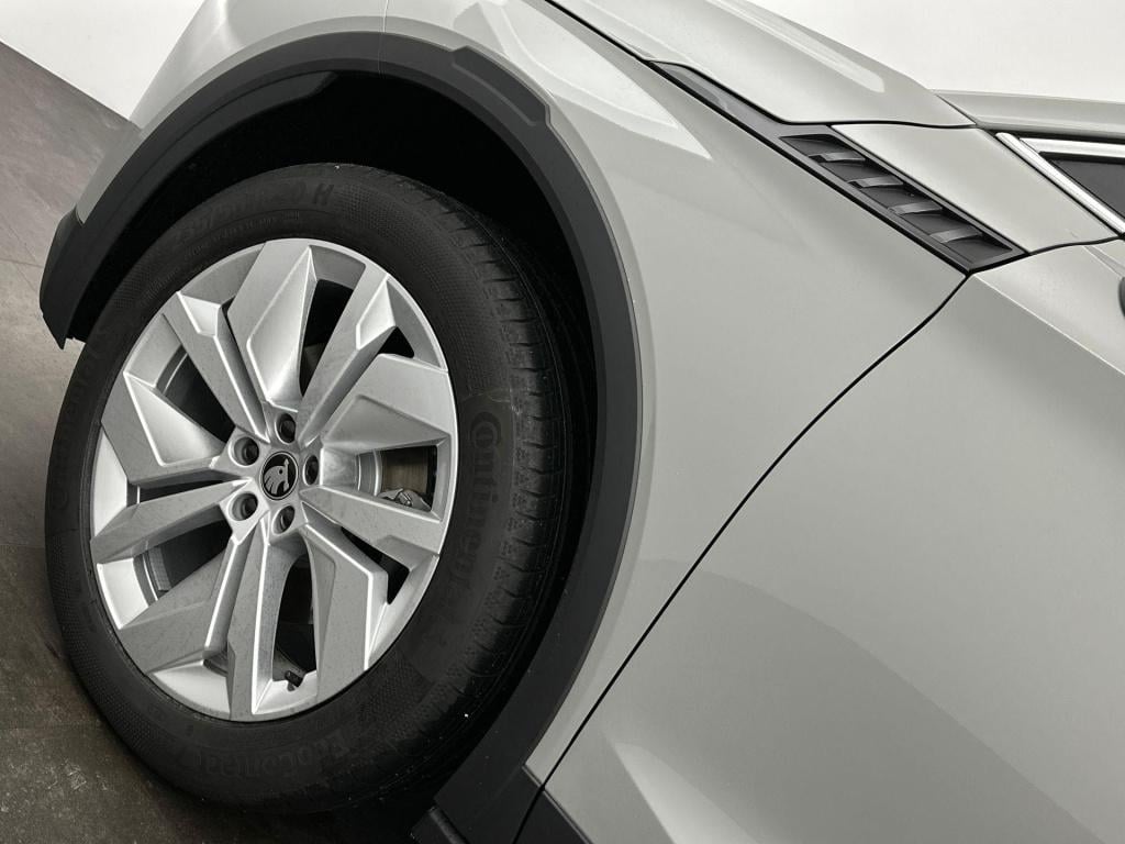 Skoda Elroq business edition tour elektromotor 150 kw / 204 pk