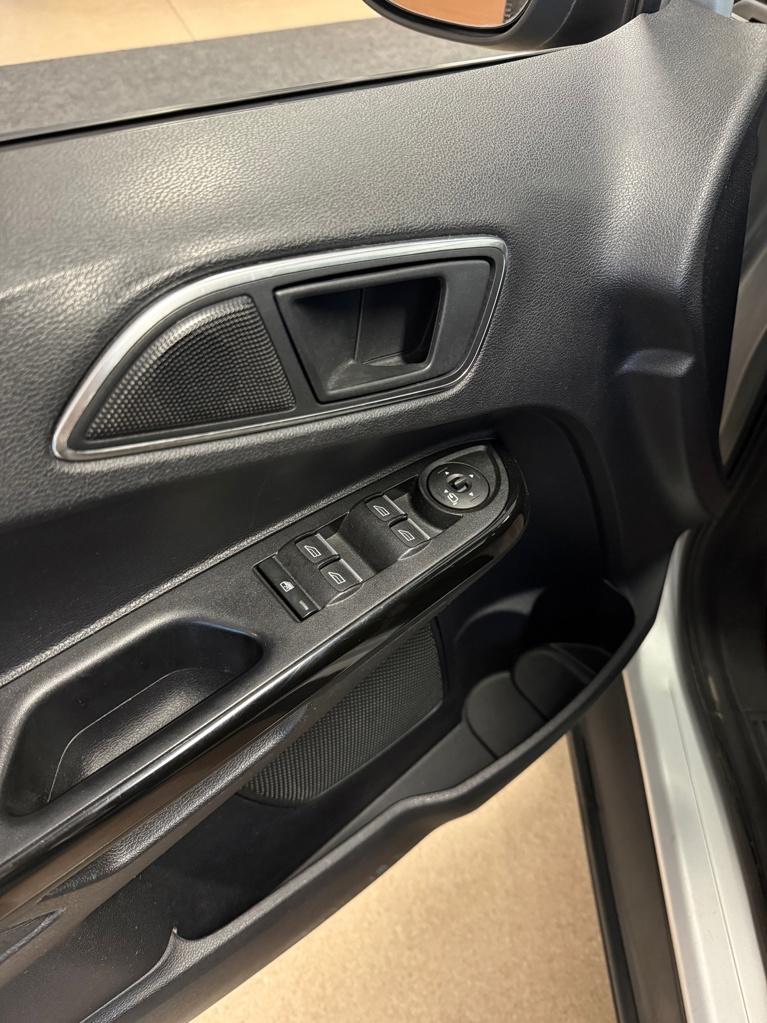 Ford B-max 1.6 ti-vct titanium