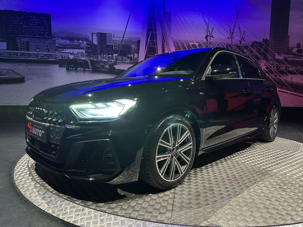 Audi A1 Sportback 25 tfsi s-line *adap.cruise*sportstoelen*s-line interieur