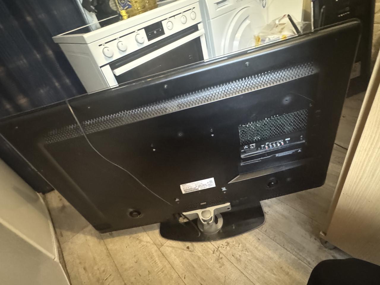 Philips lcd tv 45 inch