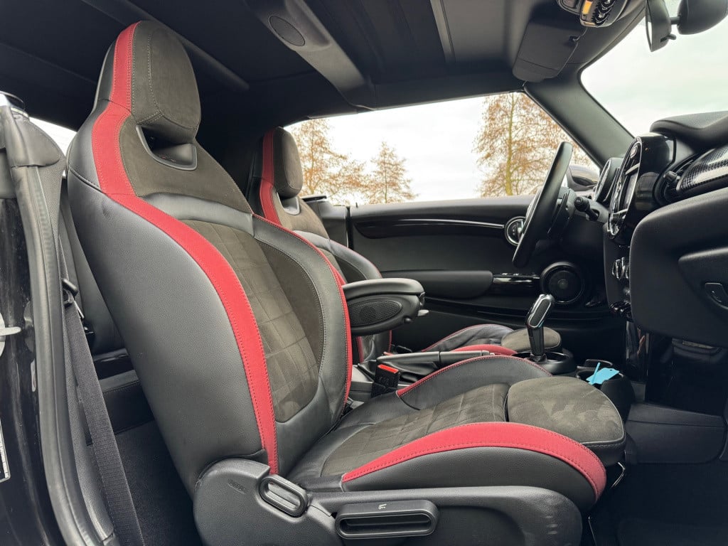 Mini Cooper S Cabrio mini 2.0 chili * jcw pakket * harman/kardon * stoelver