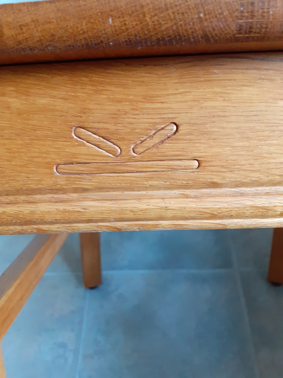 4 stevige licht eiken keukenstoelen