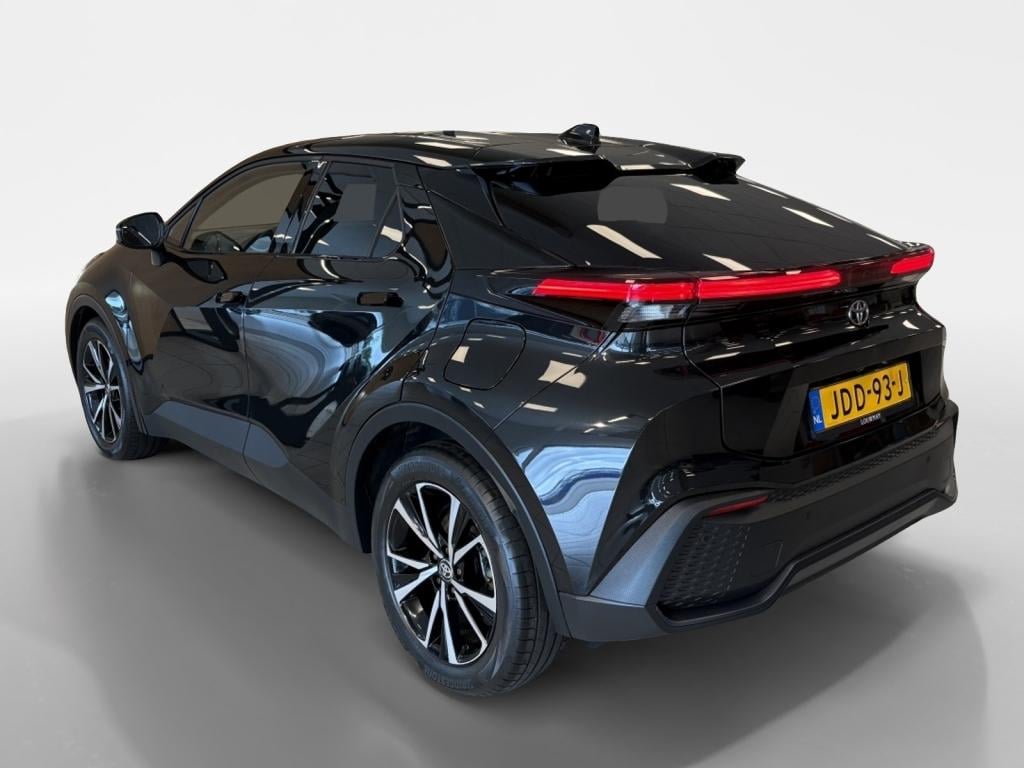 Toyota C-hr 1.8 hybrid 140 dyn