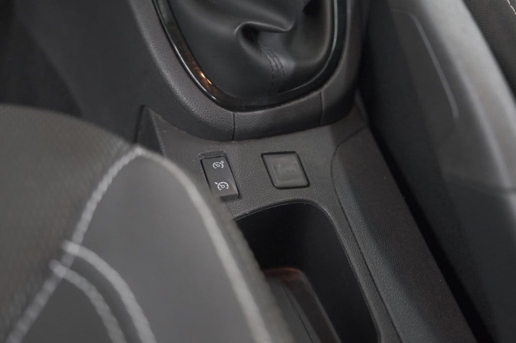 Renault Clio tce 90 limited | navigatie | parkeersensoren | cruise control 