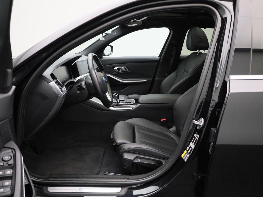 BMW 3-serie touring 320e business edition plus | automaat | lmv | navigatie