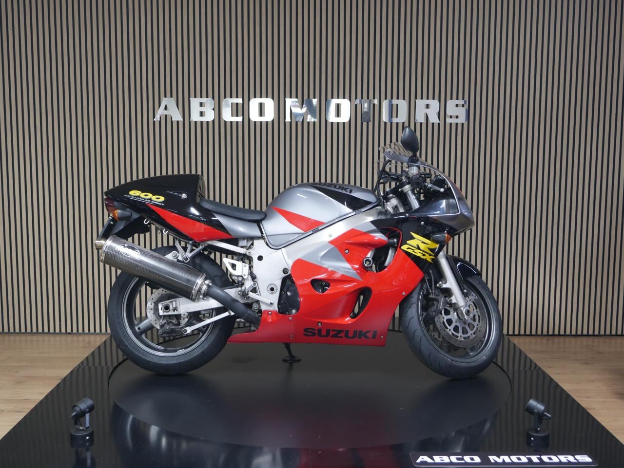 SUZUKI GSX-R 600