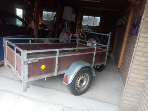 Te koop ongeremde aanhangwagen