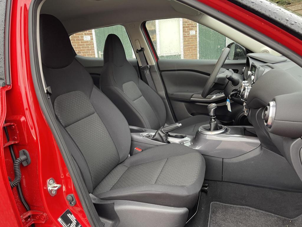Nissan Juke 1.0 dig-t visia | cruise control | airco | led koplampen | radi