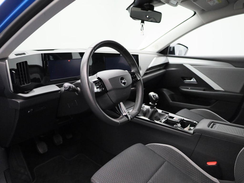 Opel Astra 1.2 edition