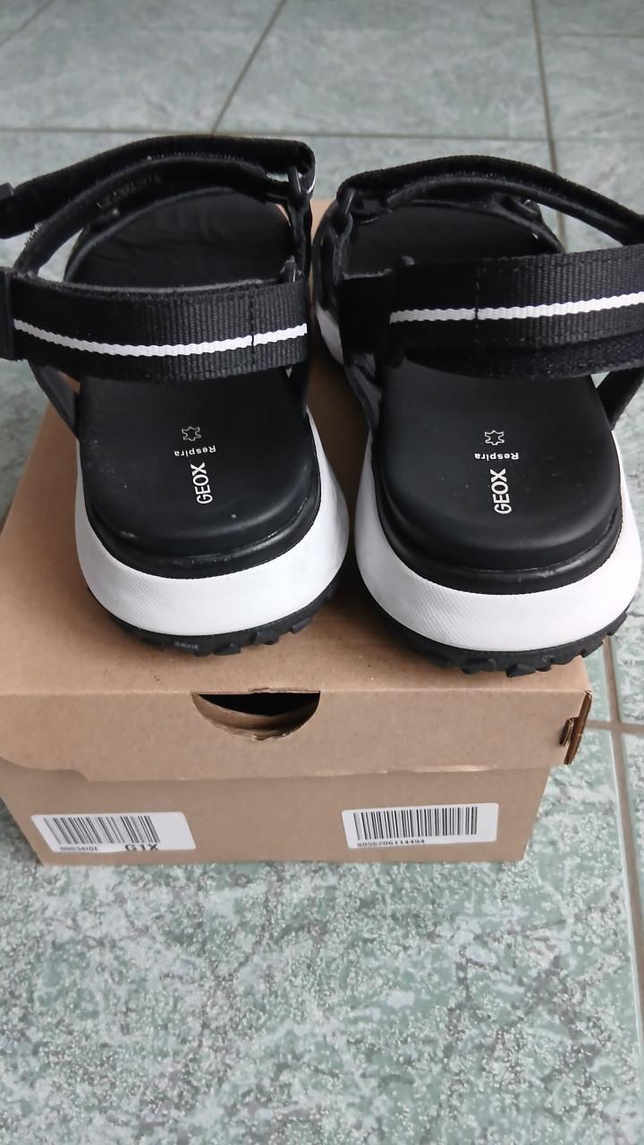 Zomerschoenen sandalen Geox D SORAPIS GRIP - Outdoorsandalen - black nieuw