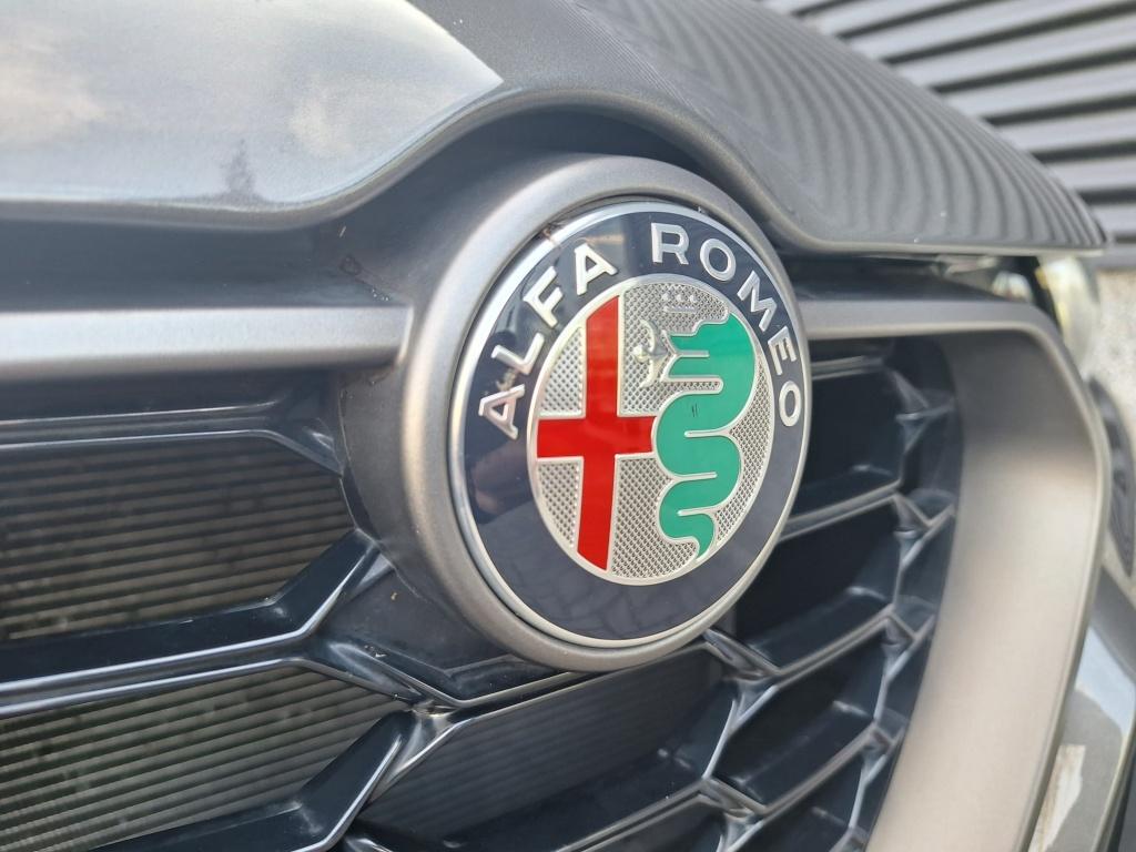 Alfa Romeo Tonale phev edizione speciale 280 pk