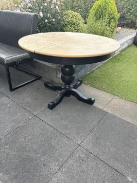 Uitschuifbare tafel