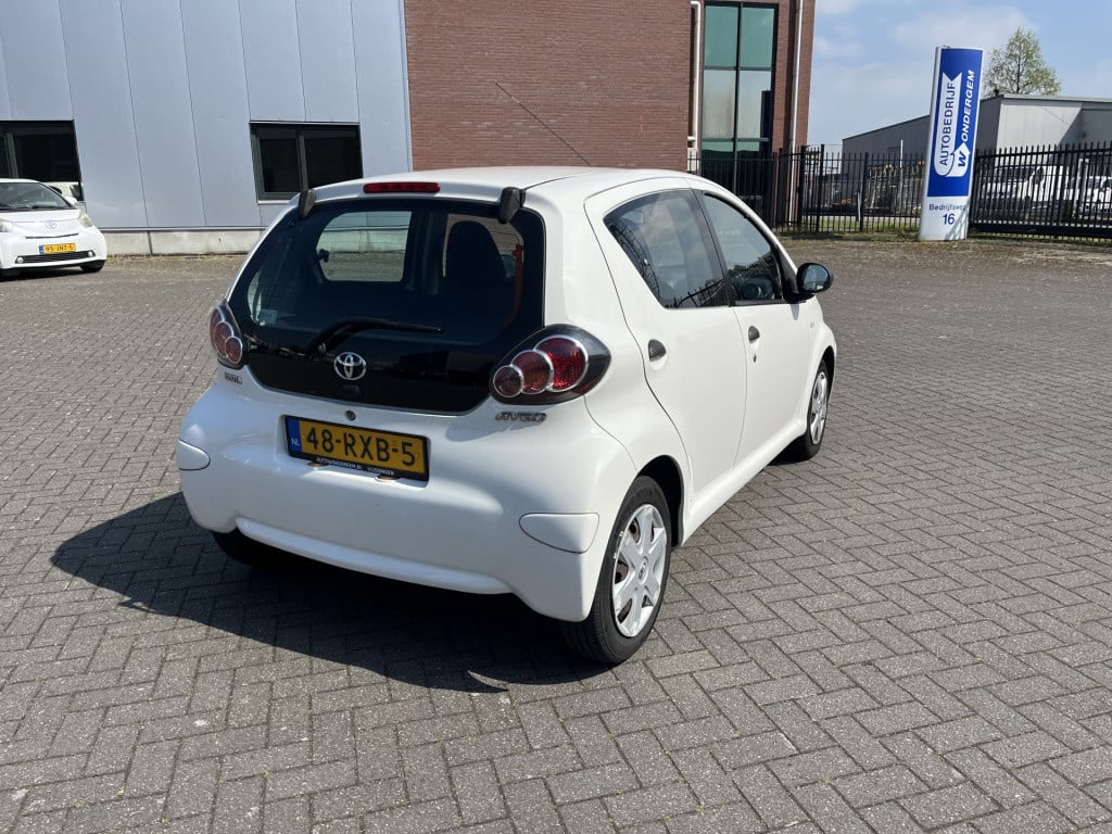 Toyota Aygo 1.0-12v cool 50 dkm