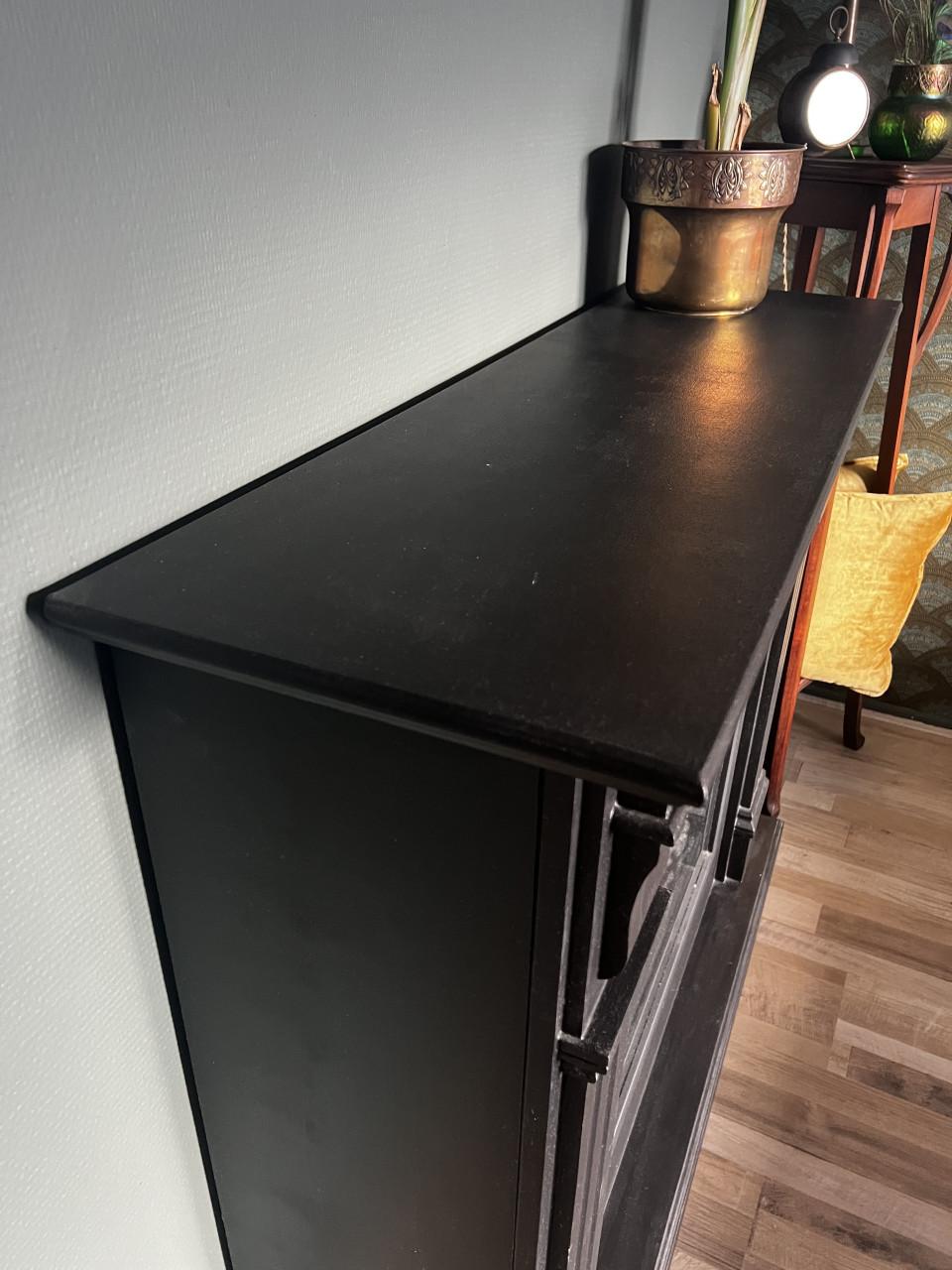 Electrische sfeerhaard met ombouw