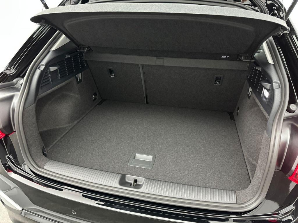 Audi Q2 advanced edition (a01 pi) 35 tfsi 110 kw / 150 pk