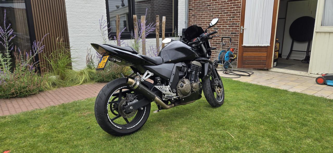 Kawasaki Z750 Naked Bike - Zwart