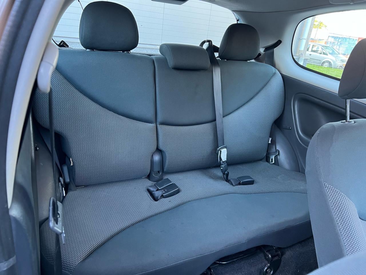 Toyota Yaris 1.0Vvt-i S-Line 151.296KM