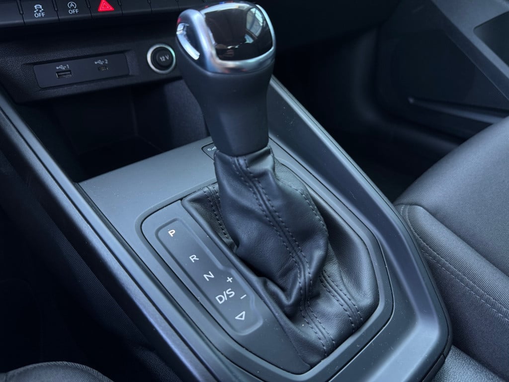 Audi A1 Sportback 30 tfsi * led * stoelverwarming * pdc * virtual cockpit