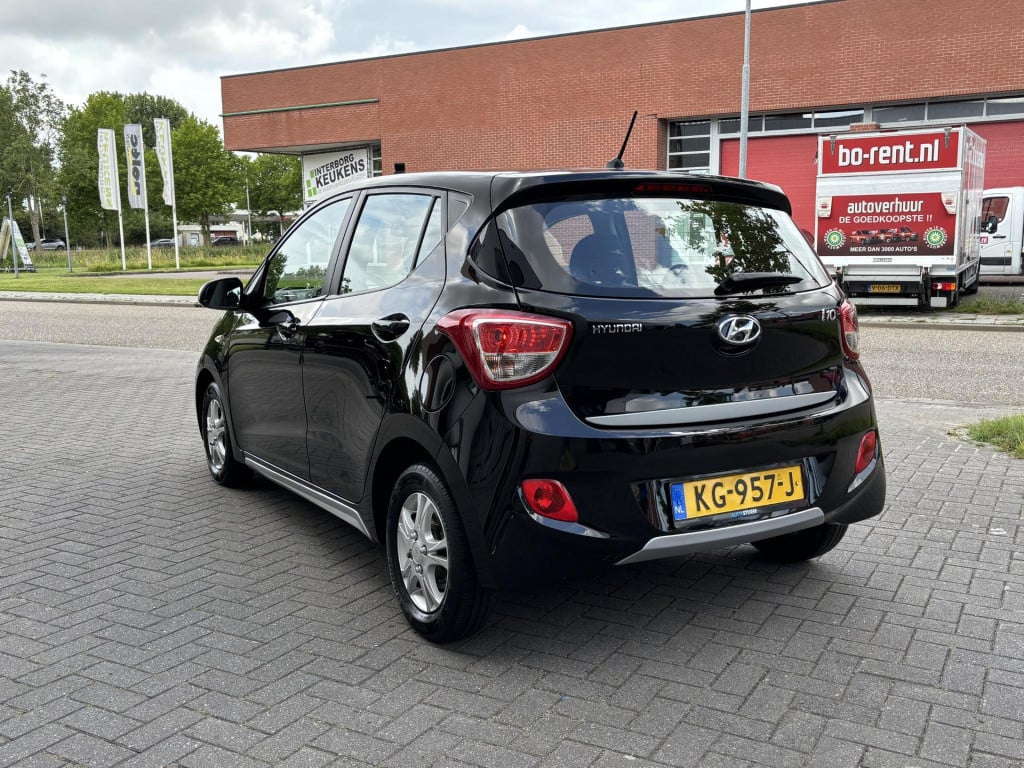 Hyundai I 10 1.0i i-motion comfort | cruise control | radio-cd/mp3 speler |