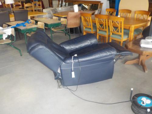 Mooie kwaliteit elektrische relax  fauteuil in goede staat KOOPJE