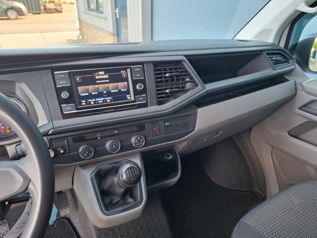 Volkswagen Transporter 2.0 tdi l2h1 30 dc verlaagd / spoilers in kleur / ai