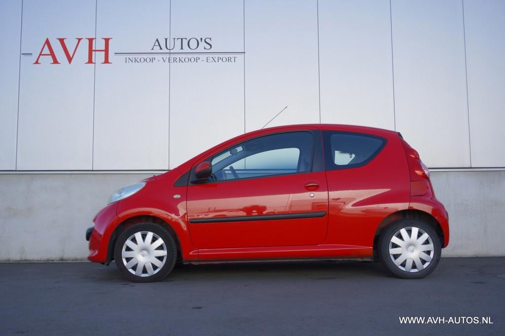 Peugeot 107 1.0-12v xs