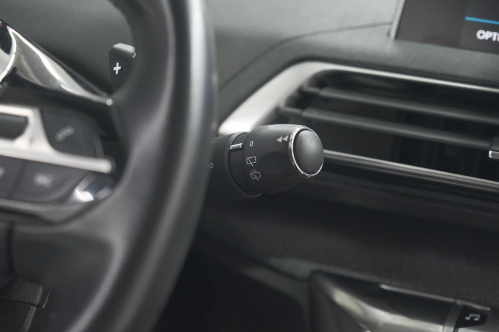 Peugeot 3008 puretech 130 eat8 blue lease premium | camera | elektronische 