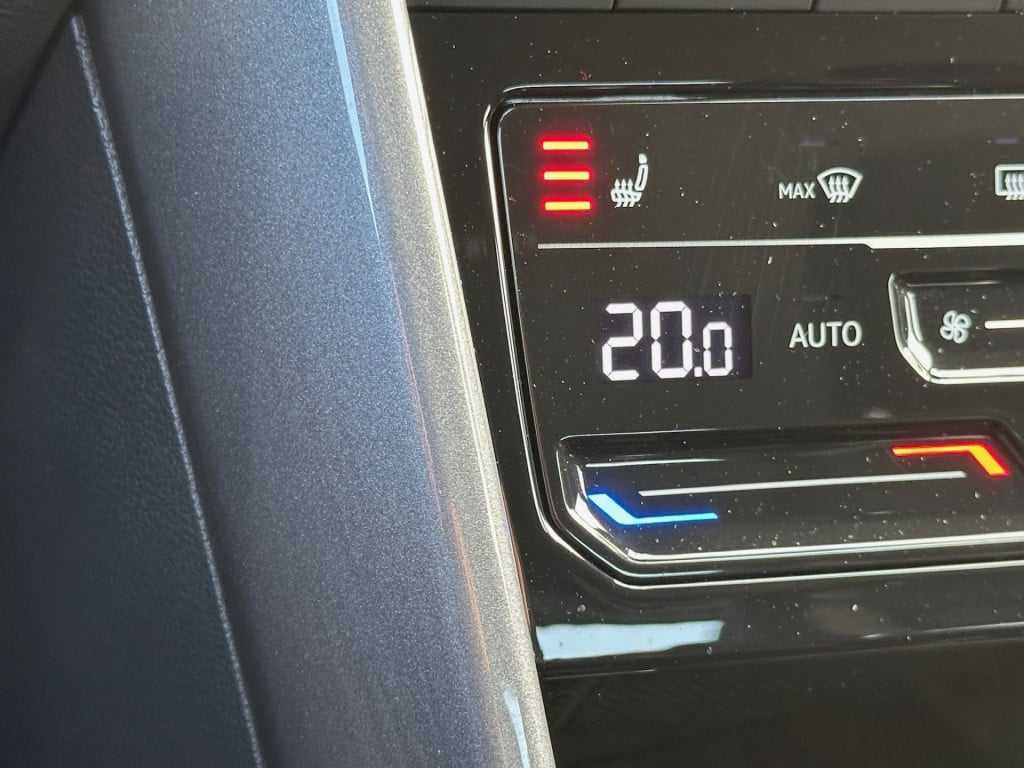 Volkswagen T-roc 1.5 tsi 150pk dsg style carplay | camera | keyless | elek.