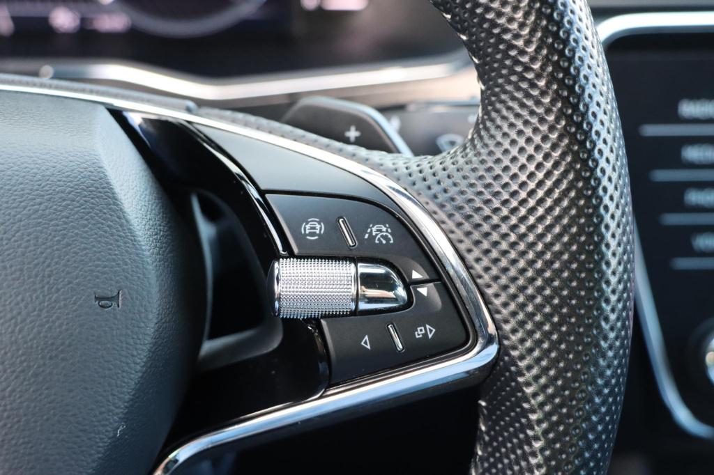 Skoda Superb combi 1.4 tsi iv sportline business 218pk dsg6 | soh 97,2% | m