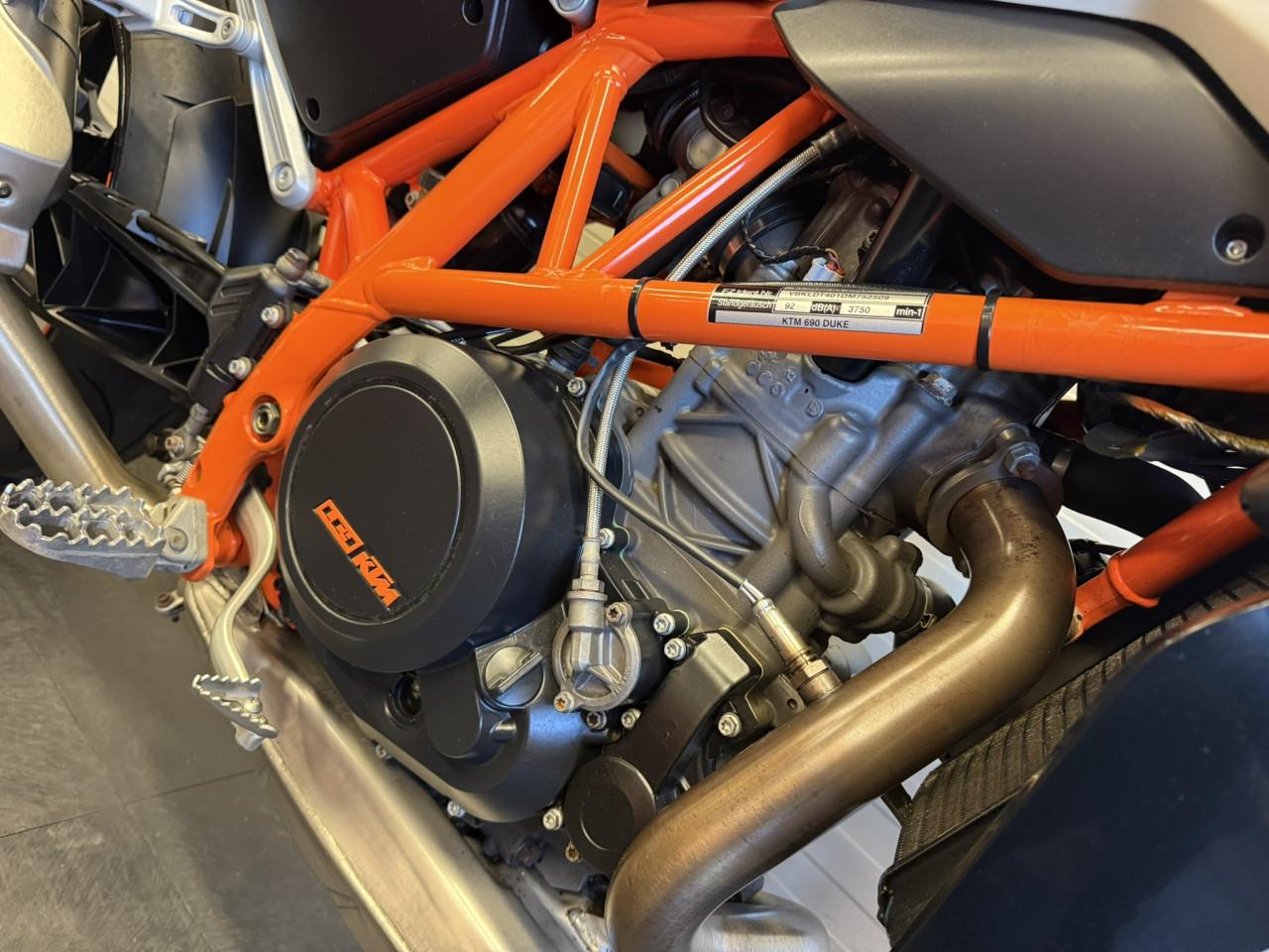 Goed onderhouden en gave KTM 690 Duke ABS!