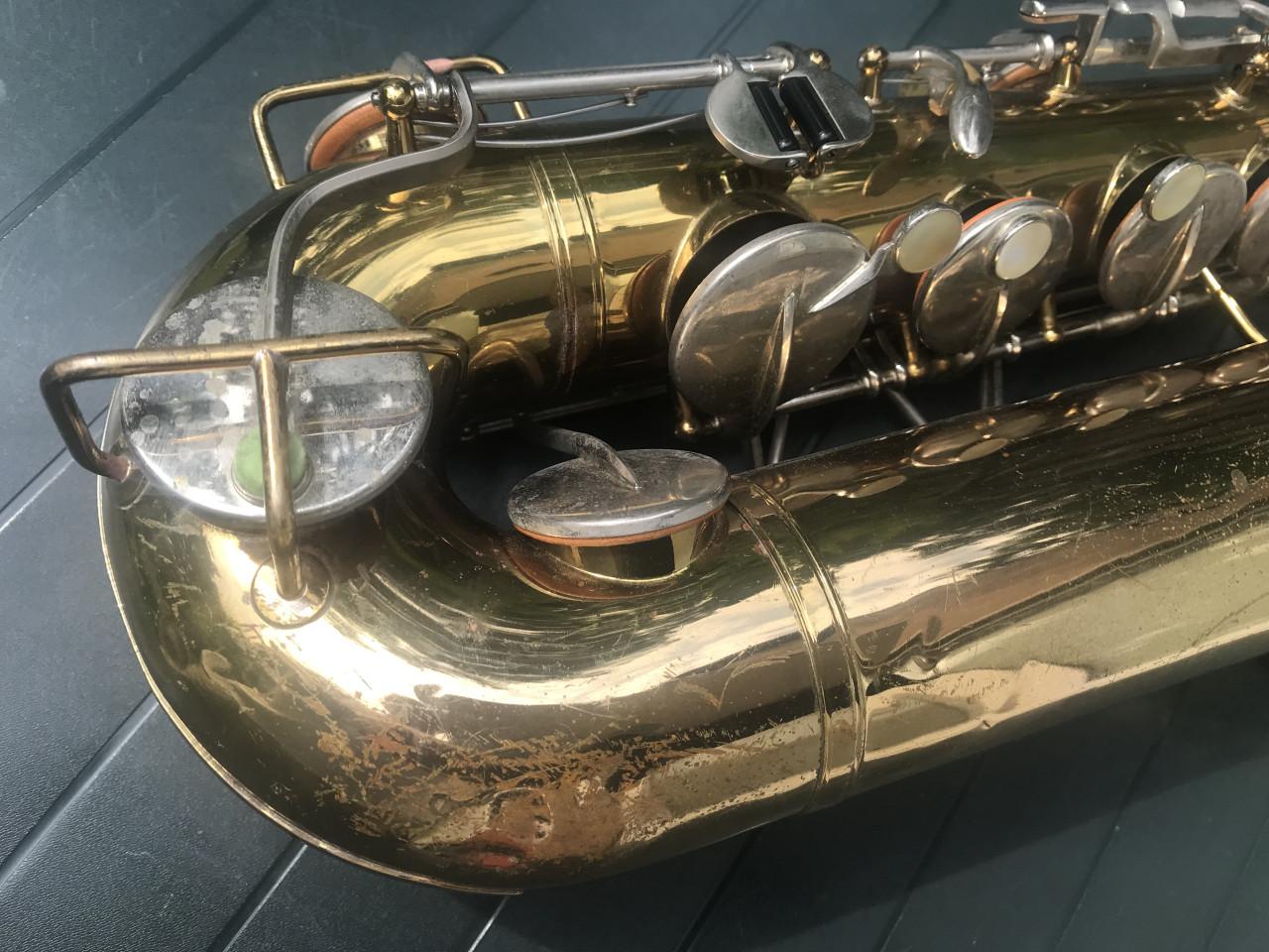 Buescher aristocrat tenor saxofoon
