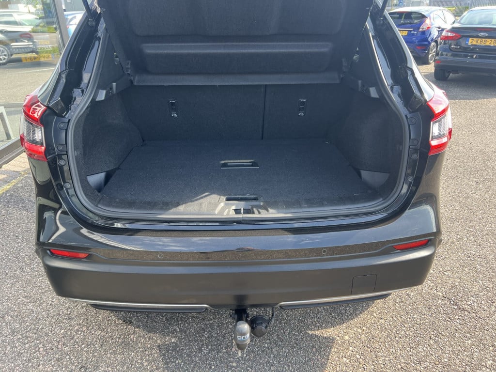 Nissan Qashqai 1.3 dig-t 160pk dct n-connecta , trekhaak