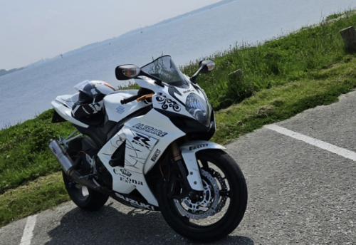 Suzuki gsx-r 100cc