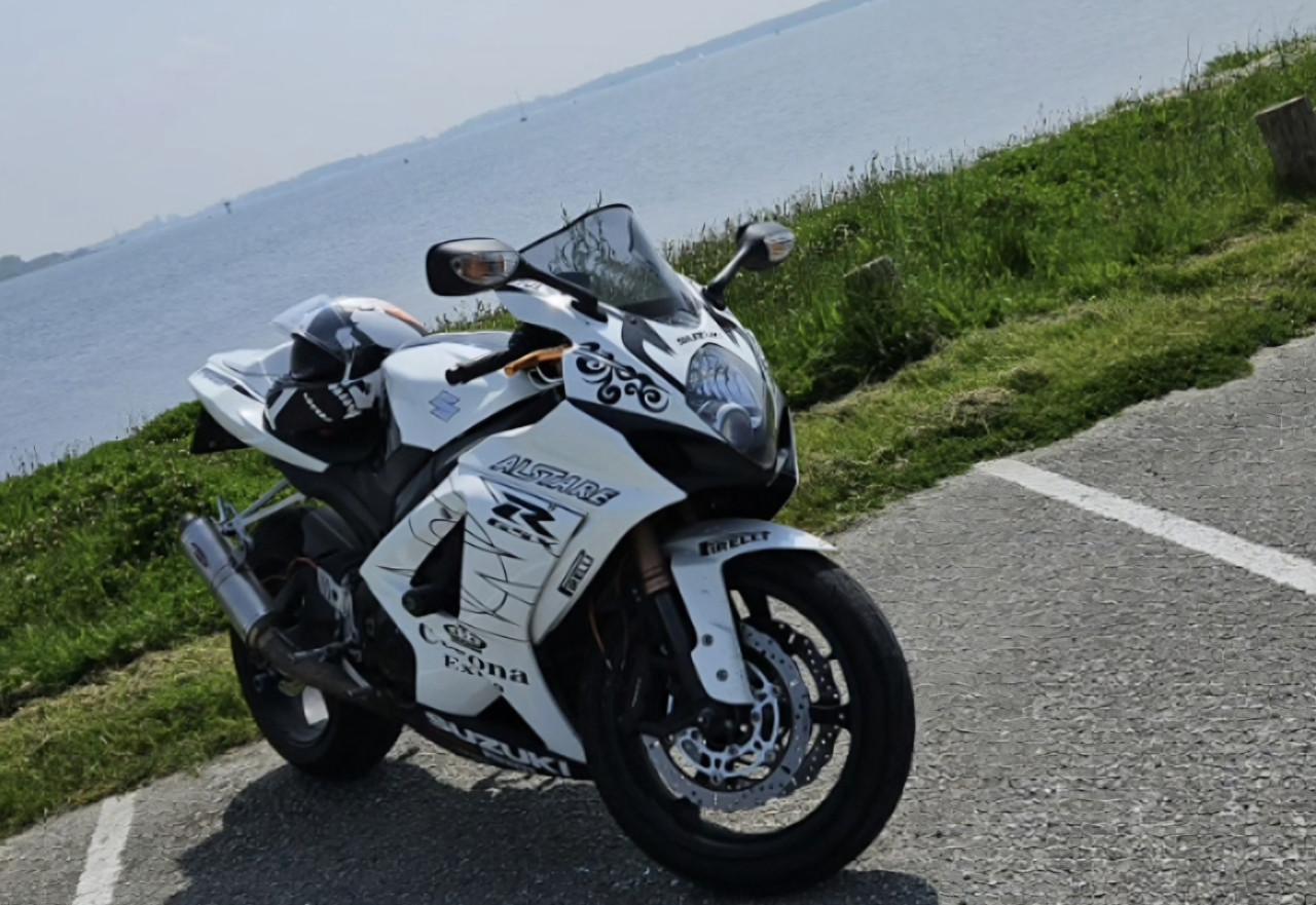Suzuki gsx-r 100cc