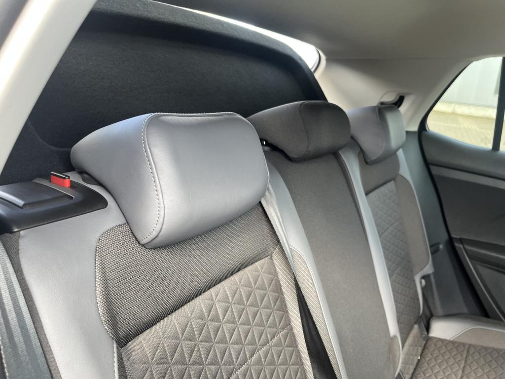 Volkswagen T-cross 1.0 tsi r-line