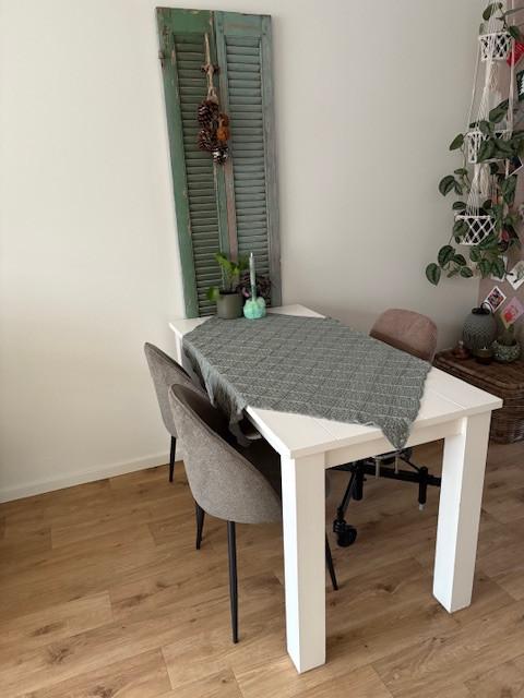 Eettafel landelijke stijl ! GRATIS !