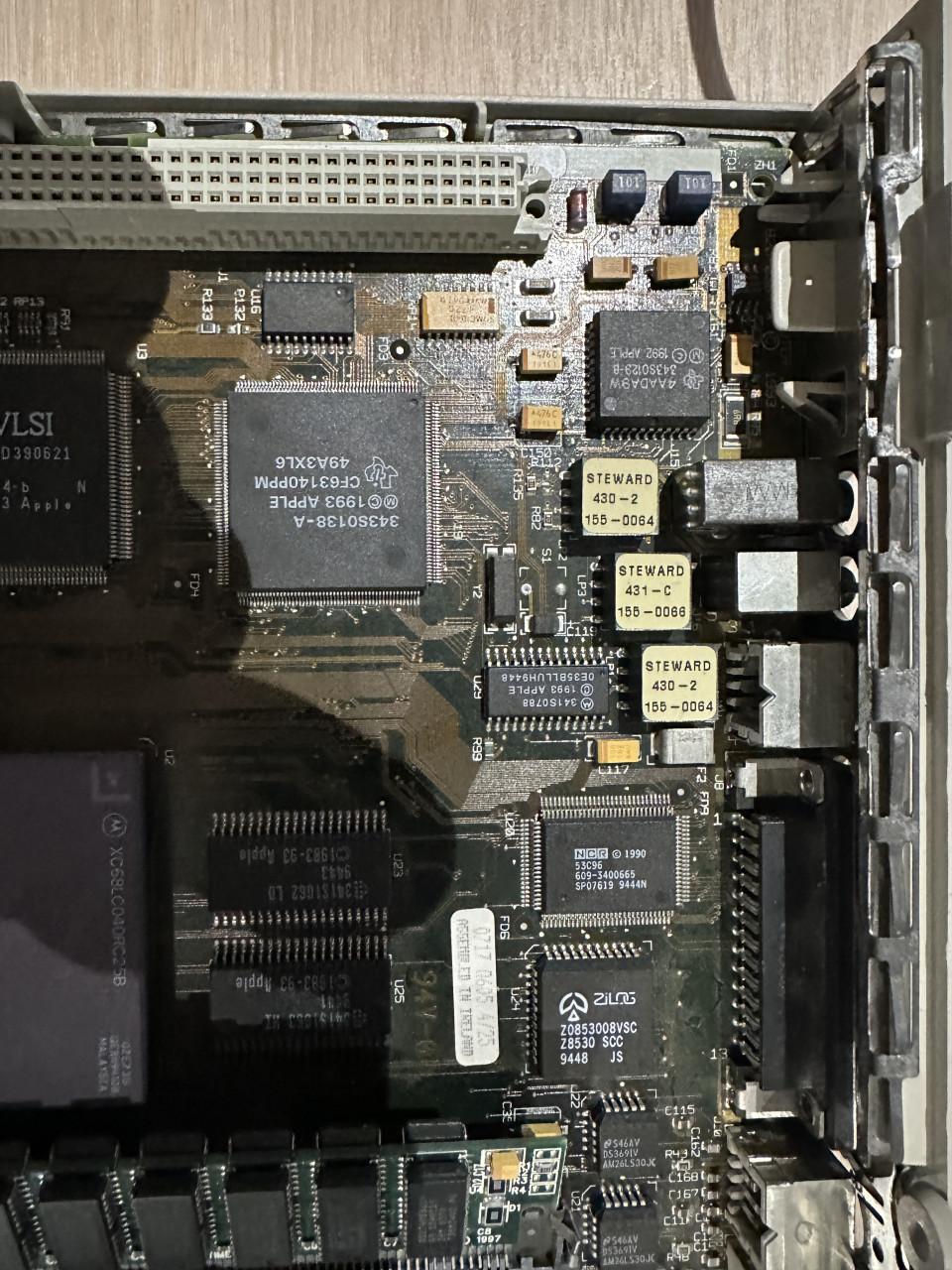 Mactintosh LC475 met RGB monitor