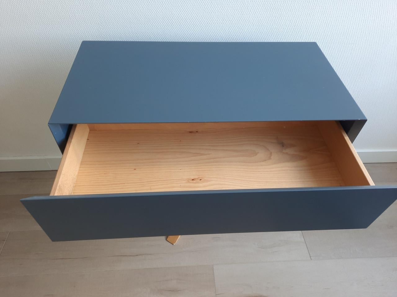 Blauw ladekastje