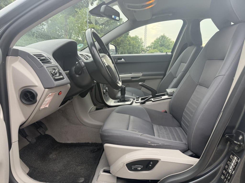 Volvo S40 2.4 d5 momentum 5 cilinder voll onderhouden