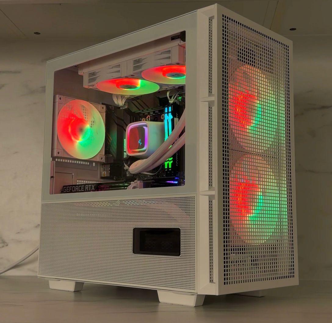 Witte Game PC – ROG Strix RGB 12G & Ryzen power, 16GB RAM - EyeCatcher!
