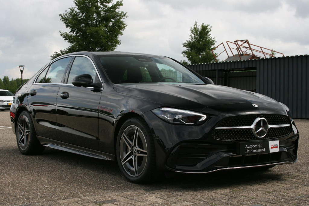 Mercedes-Benz C-Klasse 200 amg line